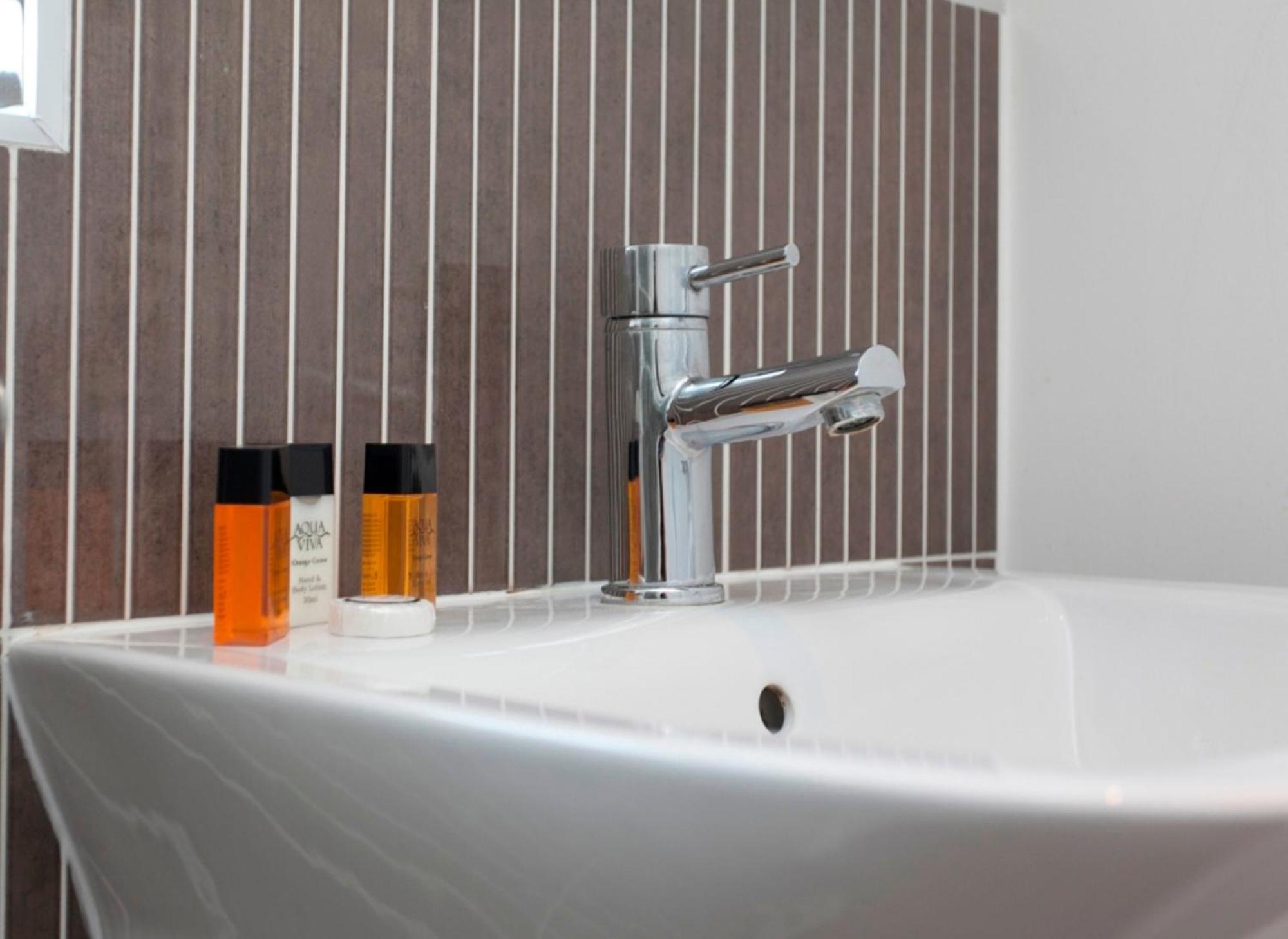 Dbs Serviced - The Coach House *
