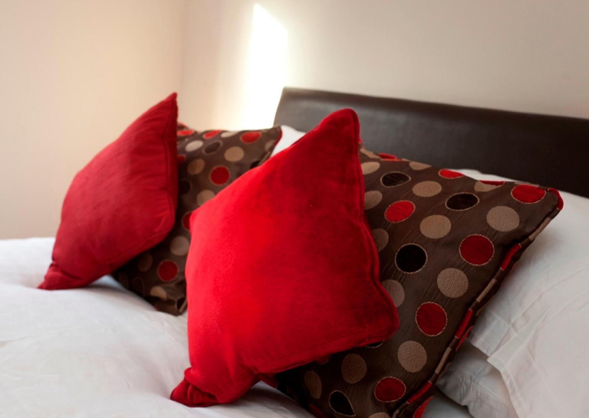 Dbs Serviced - The Coach House Castle Donington