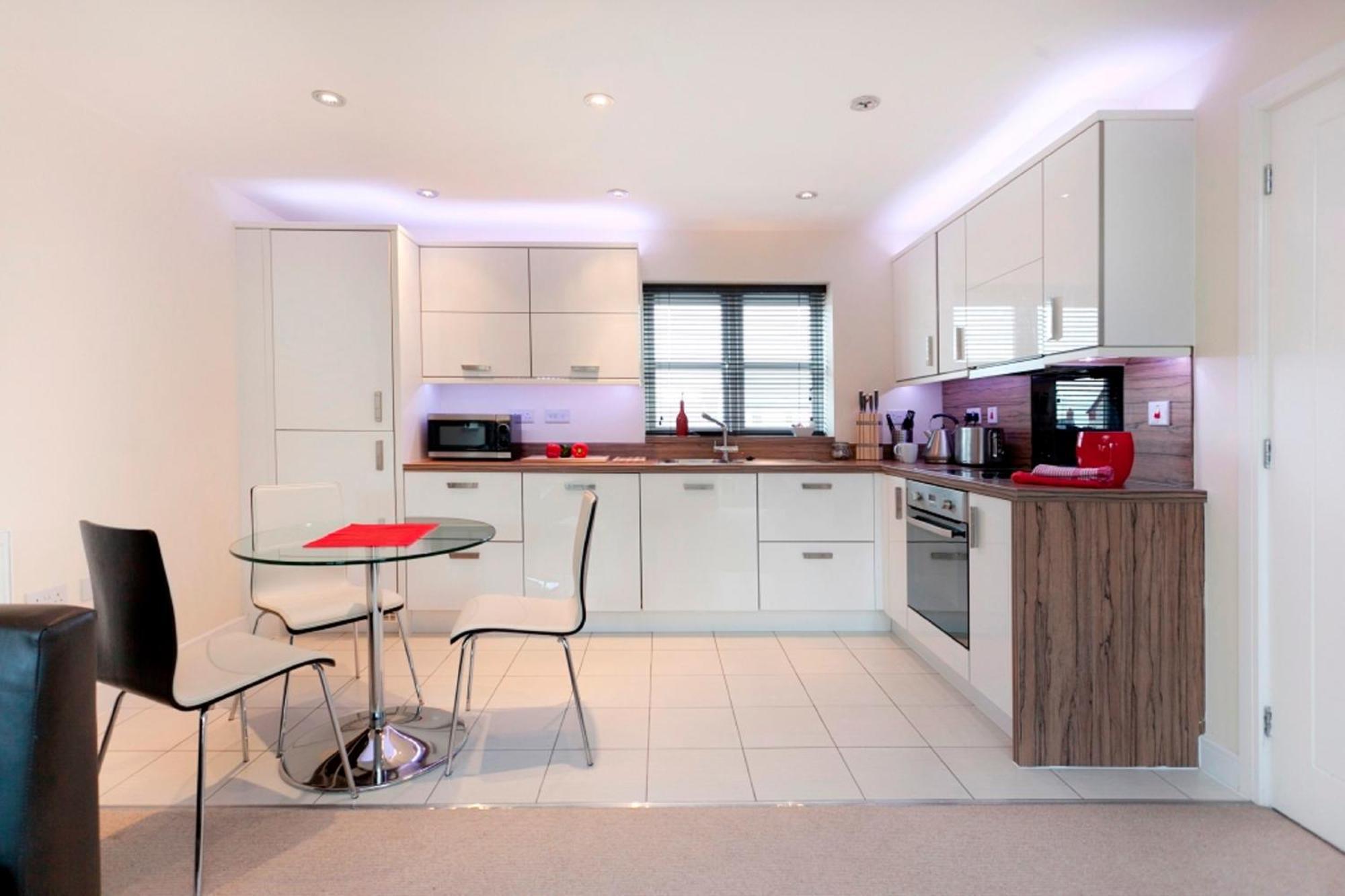 Dbs Serviced - The Coach House Castle Donington