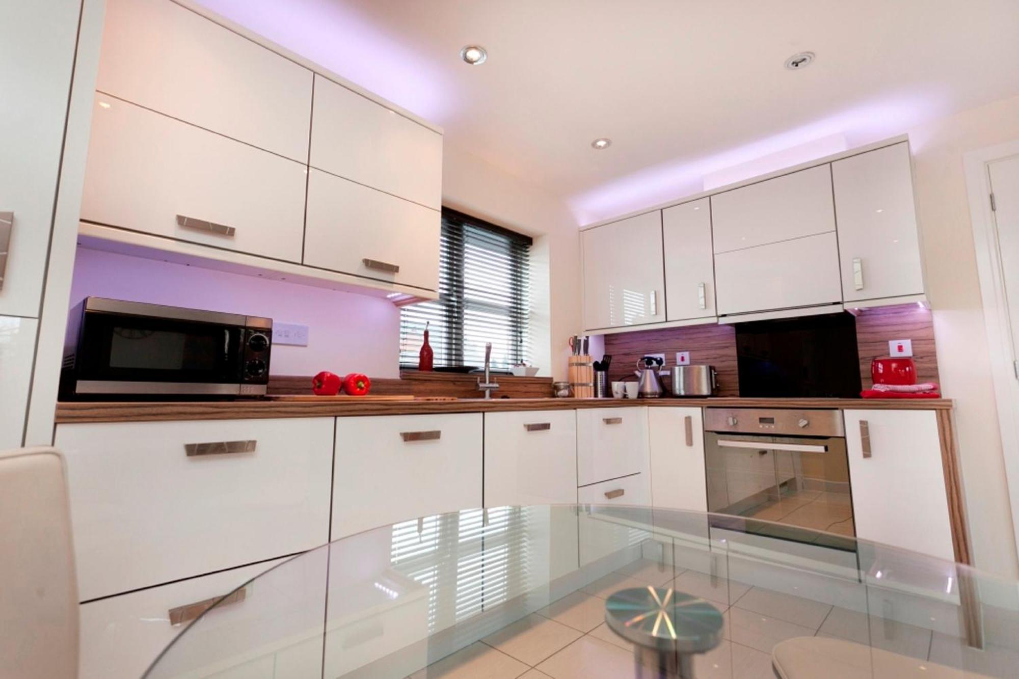 Apartment Dbs Serviced - The Coach House