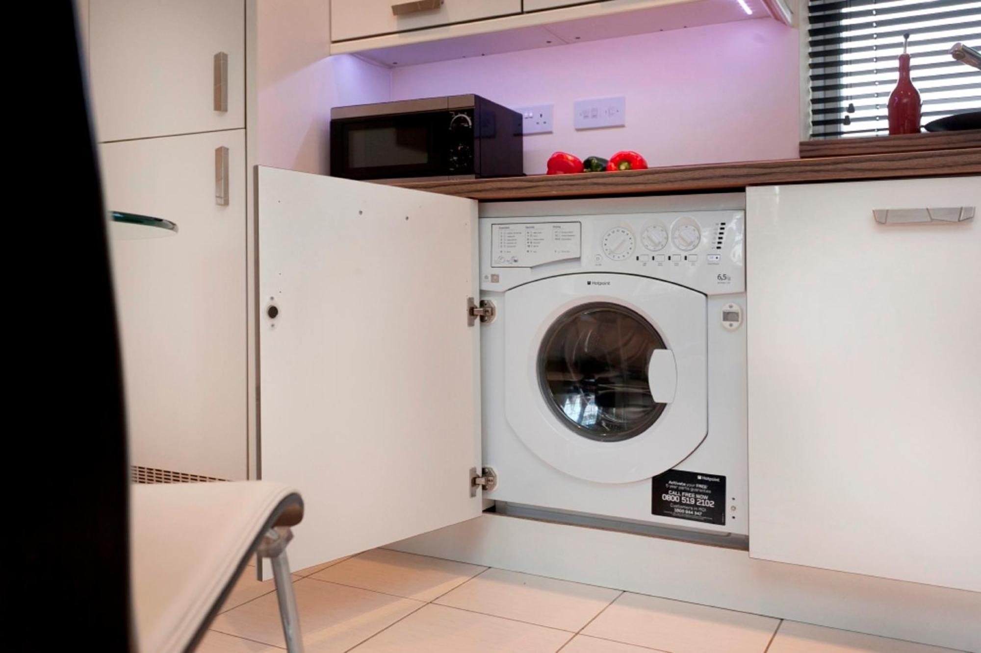 Dbs Serviced - The Coach House Castle Donington