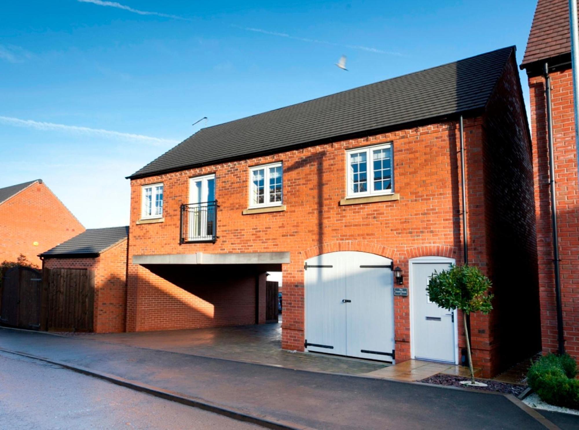 Dbs Serviced - The Coach House *